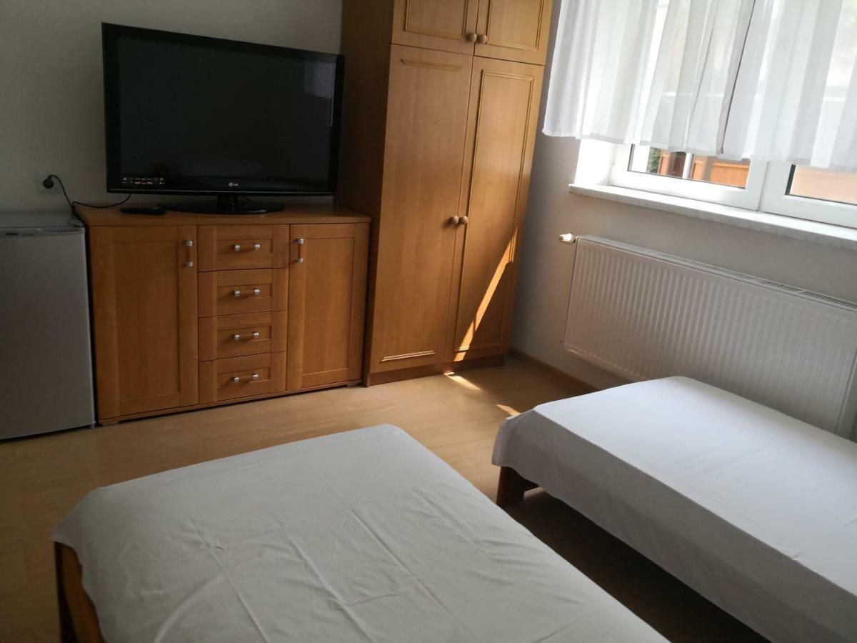 Las Dwa Trzy Ośno Lubuskie Buitenkant foto