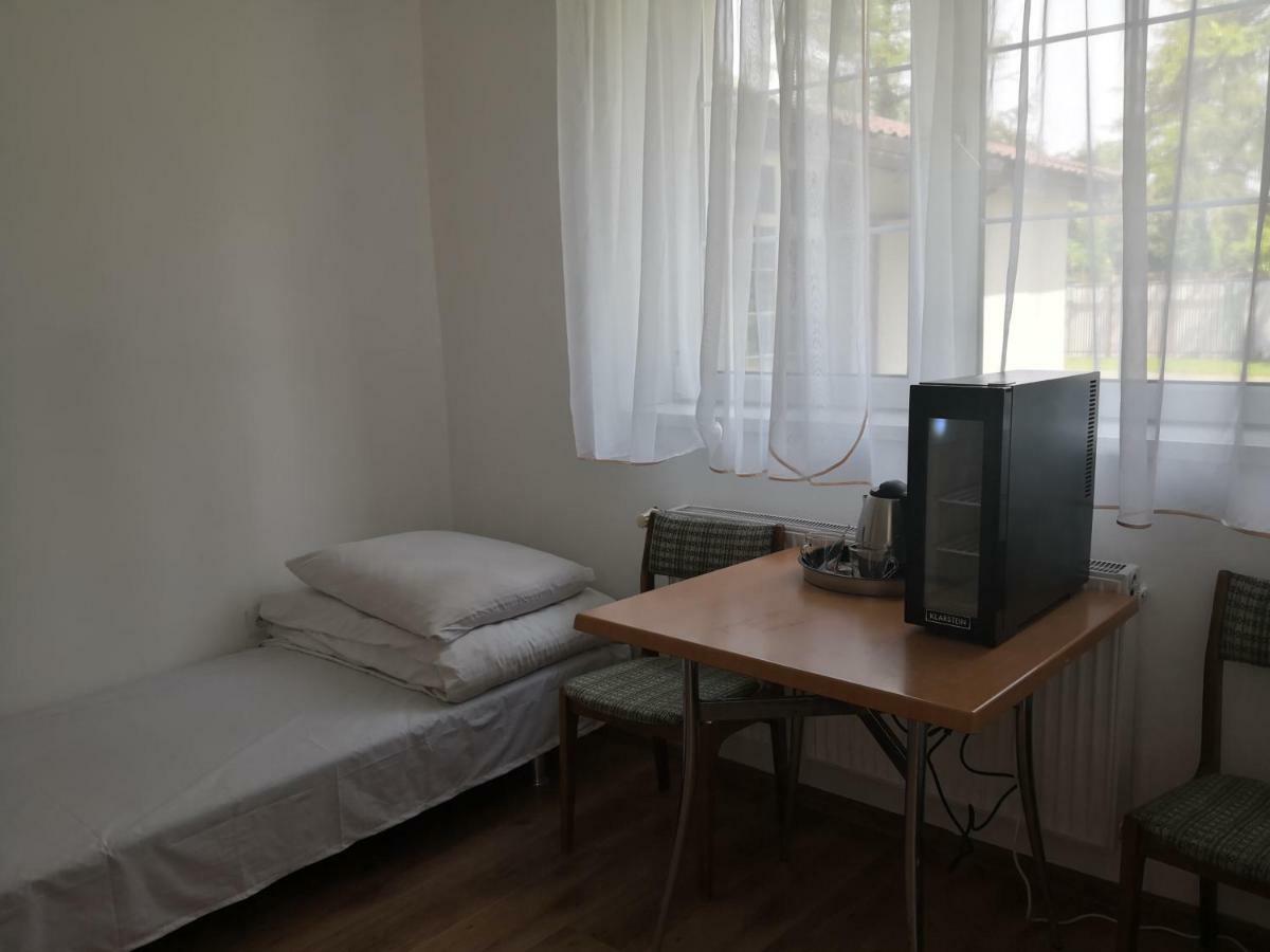 Las Dwa Trzy Ośno Lubuskie Buitenkant foto